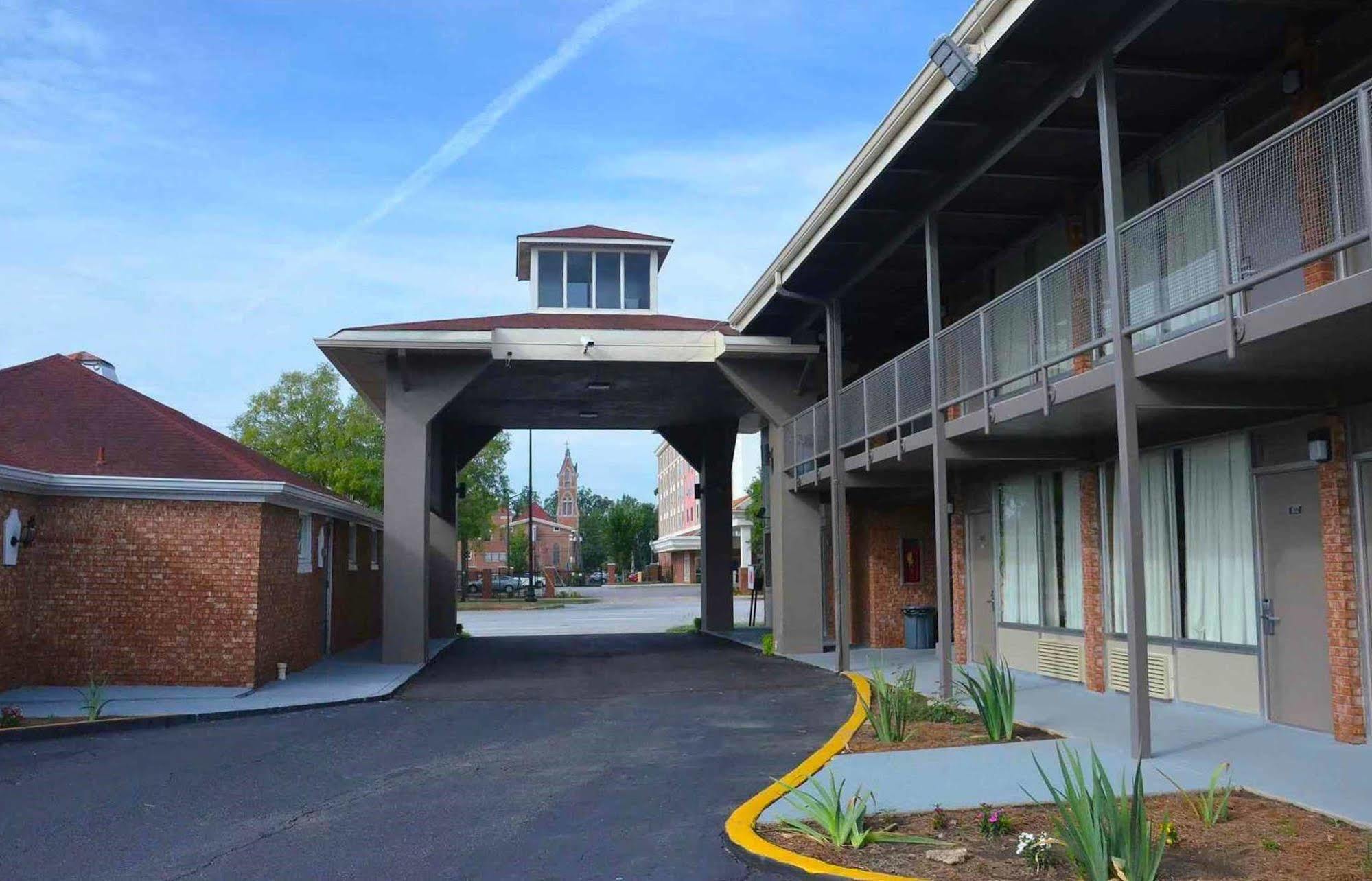 Americas Best Value Inn Augusta Historic Downtown Exterior foto