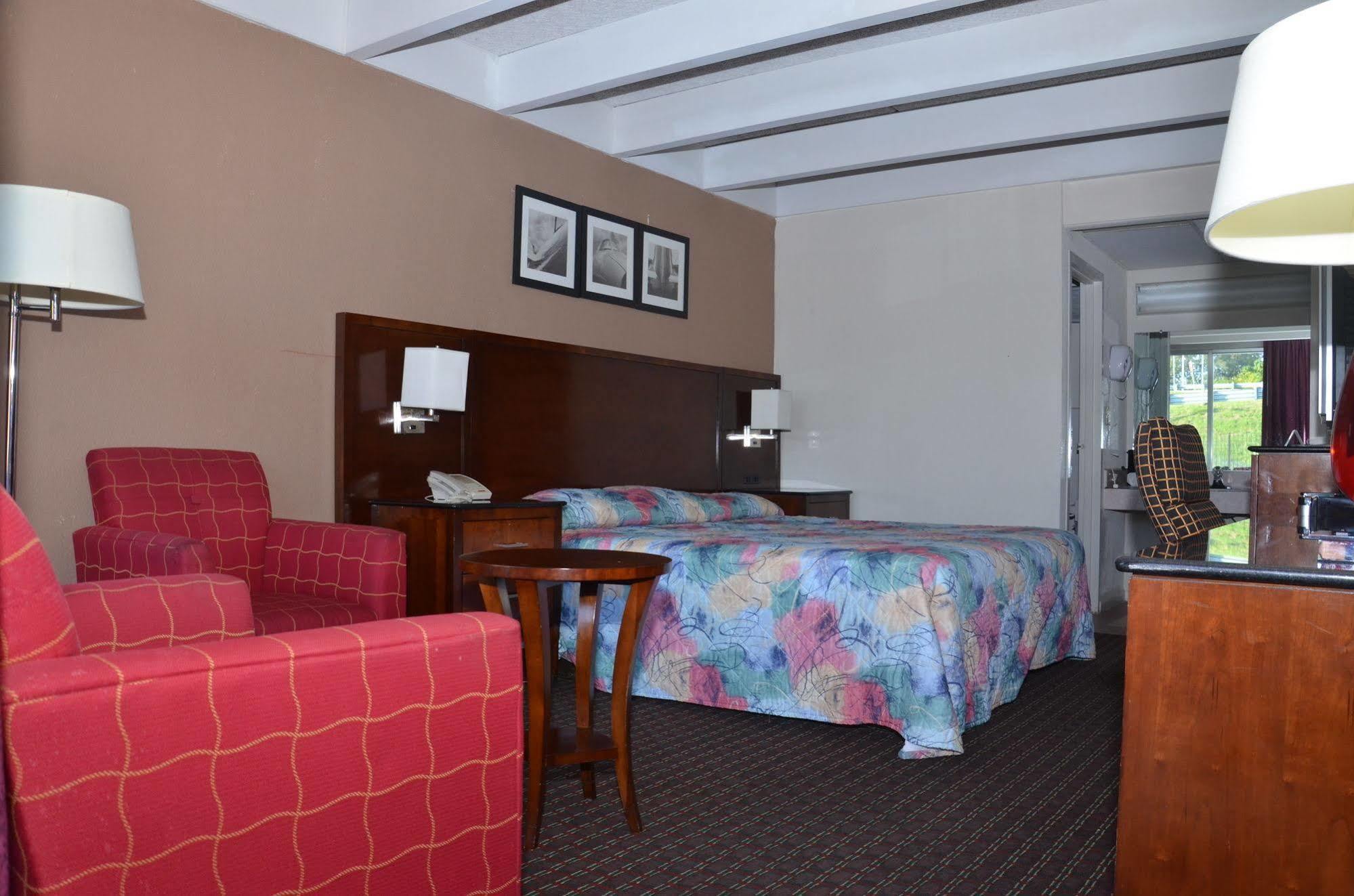 Americas Best Value Inn Augusta Historic Downtown Exterior foto