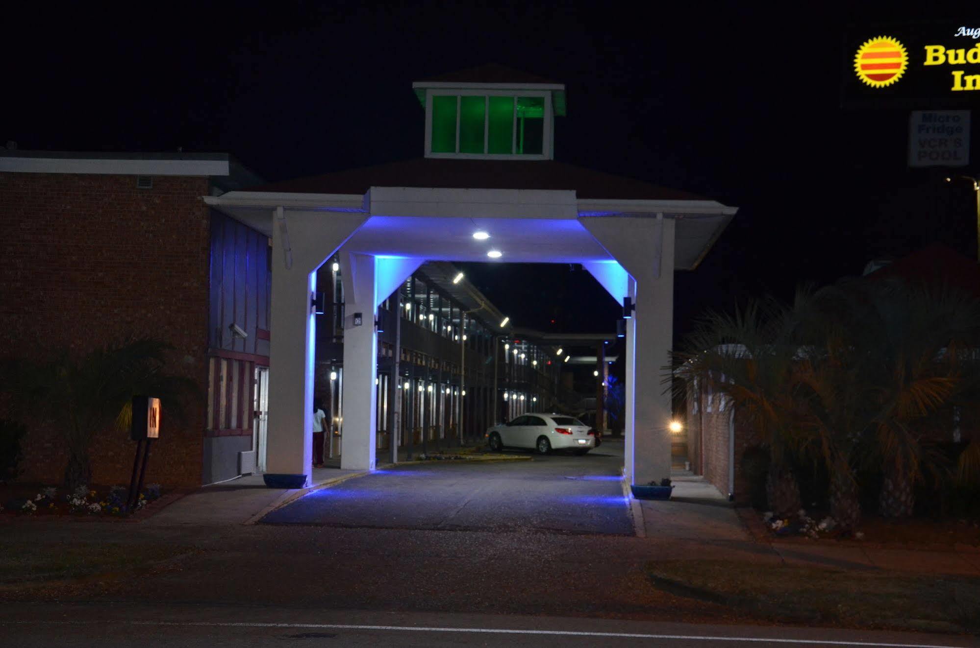 Americas Best Value Inn Augusta Historic Downtown Exterior foto